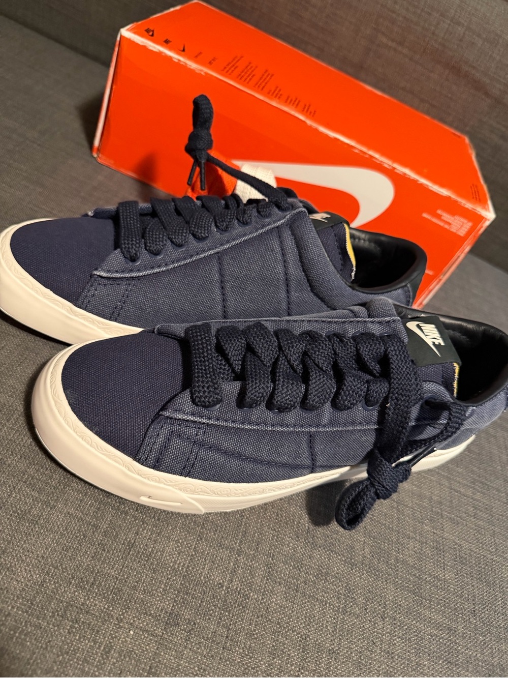 Size 10.5 - Devin Booker x Nike Blazer Low Detroit Tigers Pack - College Navy - Picture 9 of 9